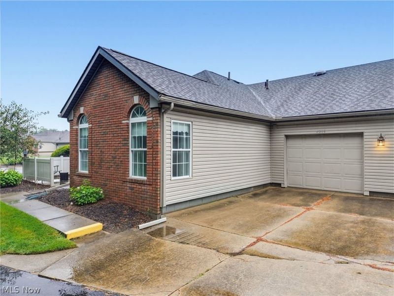 4286 Hunters Chase Lane, Wooster, OH 44691 Photo 3
