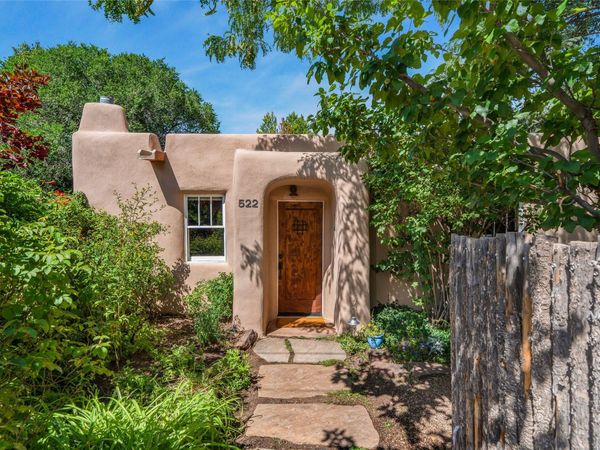 522 Douglas Street , Santa Fe, NM 87505