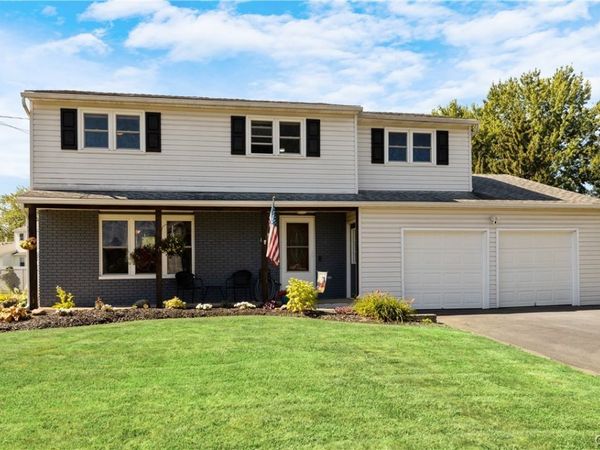 8032 Trina Circle , Clay, NY 13041