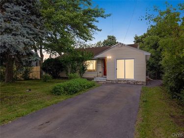 513 Mountainview Avenue , Syracuse, NY 13224