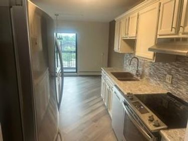 6615 Lake Shore Drive S, Unit 314, Richfield, MN 55423
