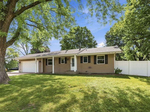 443 Cord Circle, New Brighton, MN 55112