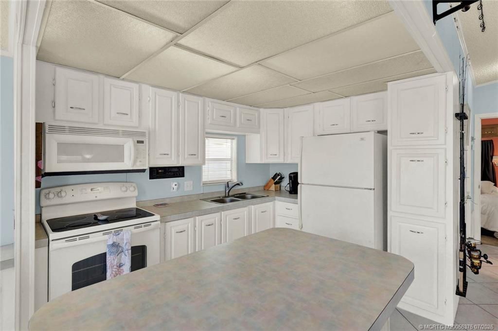 10851 S Ocean Drive, Unit 101, Jensen Beach, FL 34957 Photo