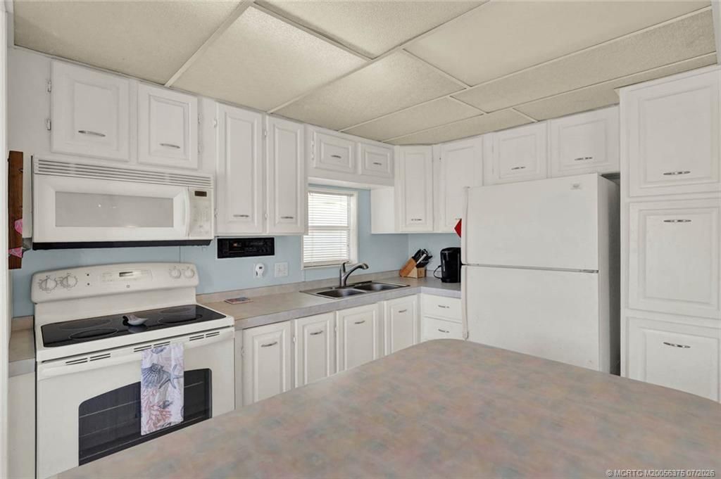 10851 S Ocean Drive, Unit 101, Jensen Beach, FL 34957 Photo