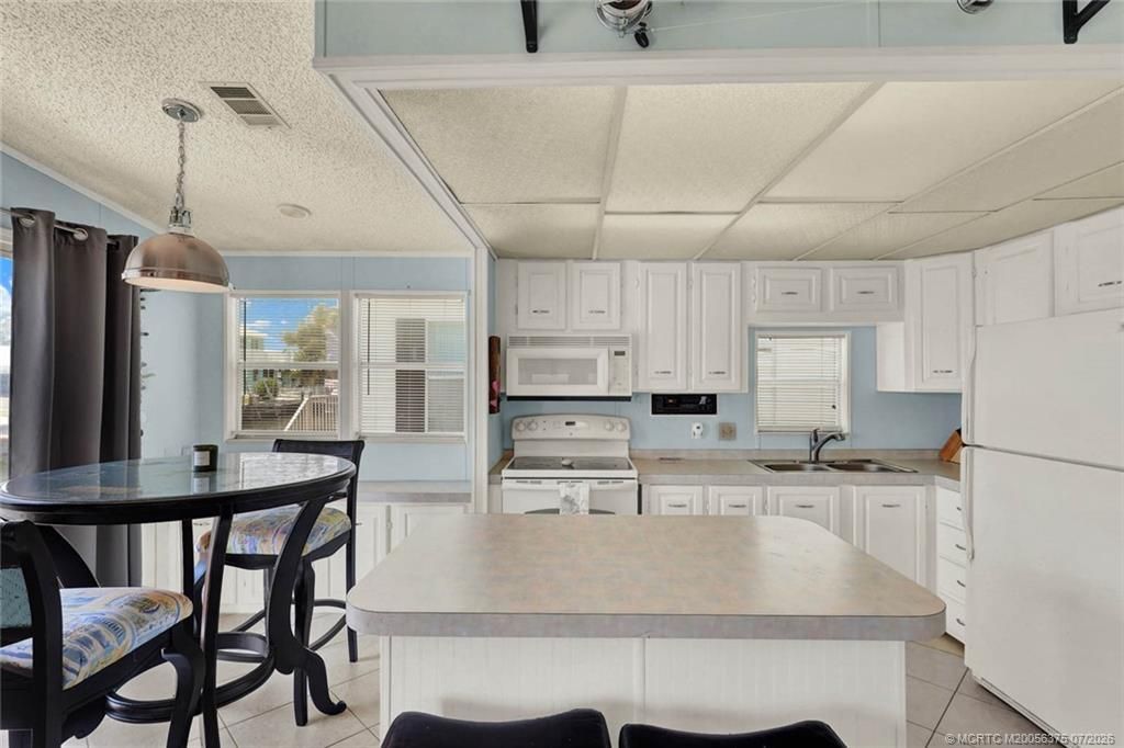10851 S Ocean Drive, Unit 101, Jensen Beach, FL 34957 Photo