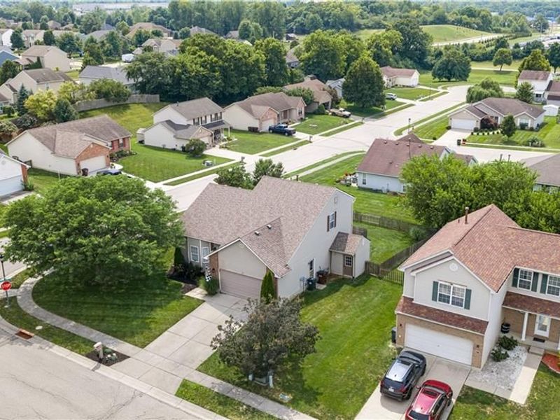 71 Long Meadow Drive, Franklin, OH 45005 Photo 2