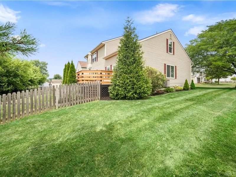 71 Long Meadow Drive, Franklin, OH 45005 Photo 9