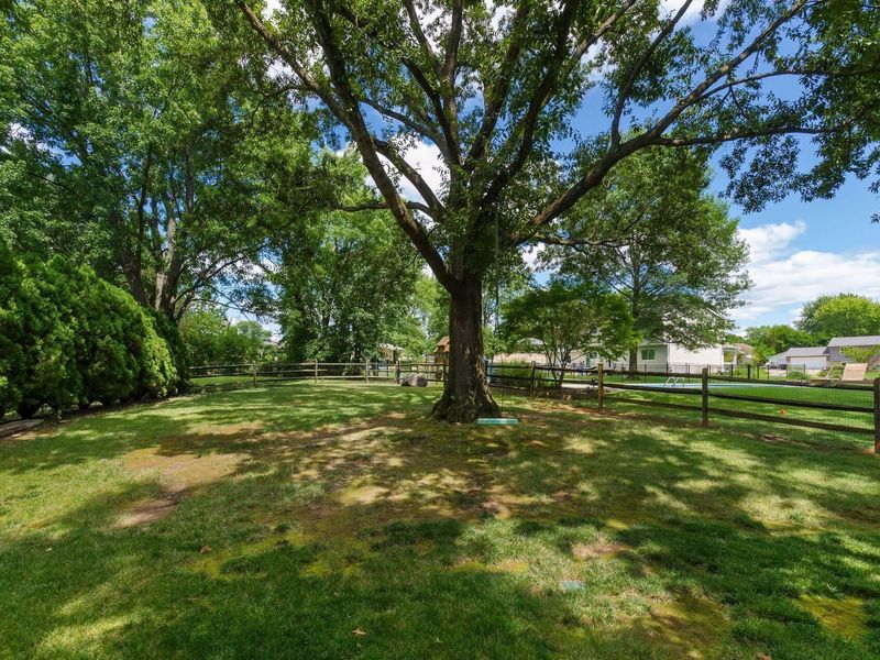 611 Fawndale Place , Gahanna, OH 43230 Photo 13