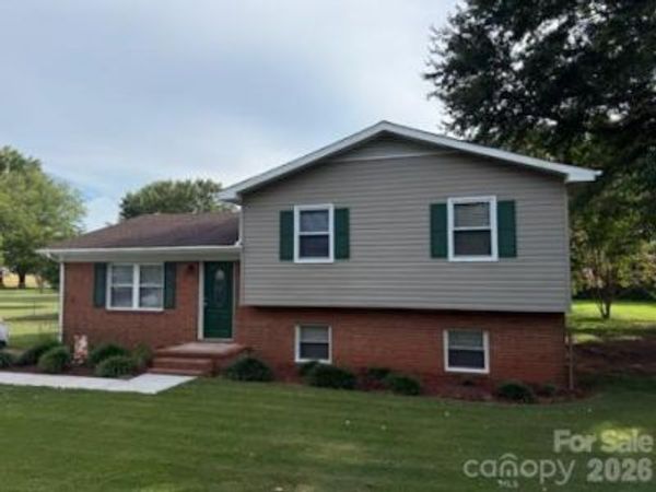 1130 Julius Drive , Salisbury, NC 28147