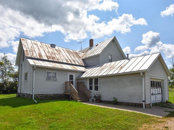 N6221 32ND AVENUE, Fremont, WI 54940