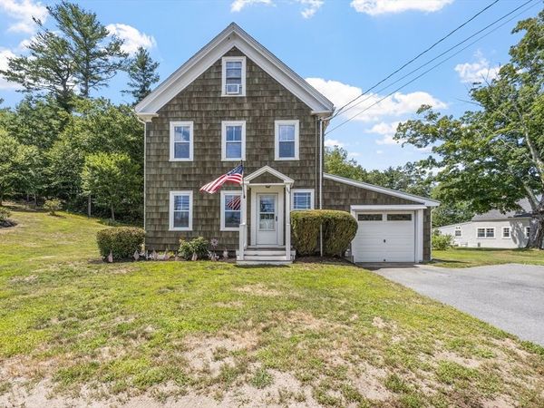 369 Mattakeesett St, Pembroke, MA 02359