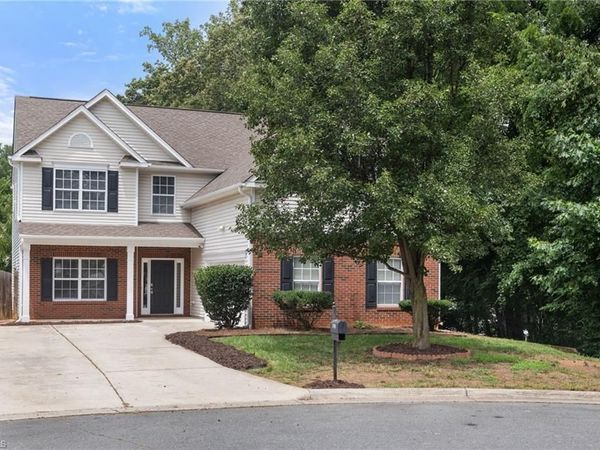 5560 Frances Court , Winston-Salem, NC 27105