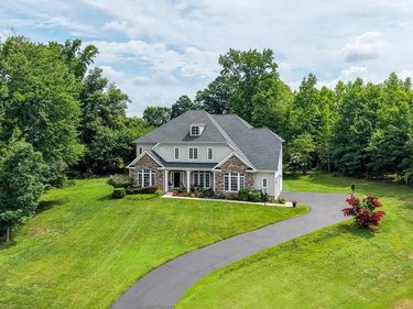 8906 LAUREL OVERLOOK DRIVE, LORTON, VA 22079