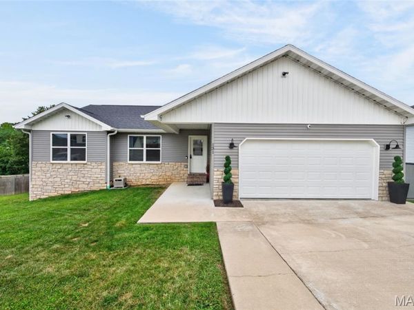 131 Mary Catherine Street , Waynesville, MO 65583