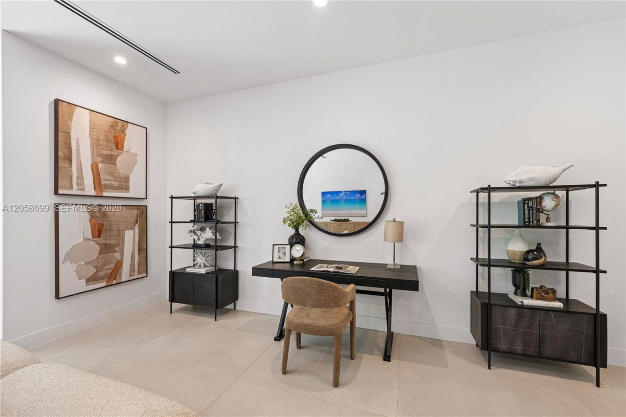 3350 SW 28th Ter , Miami, FL 33133 Photo