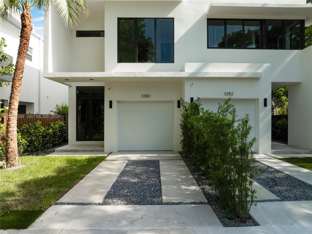 3350 SW 28th Ter , Miami, FL 33133 Photo