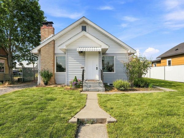 913 E Longfellow Ave, Spokane, WA 99207