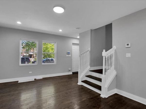 735 E 105th Street , Chicago, IL 60628