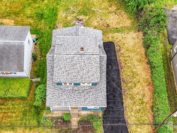 16 Gordon Street, Cliffwood, NJ 07721