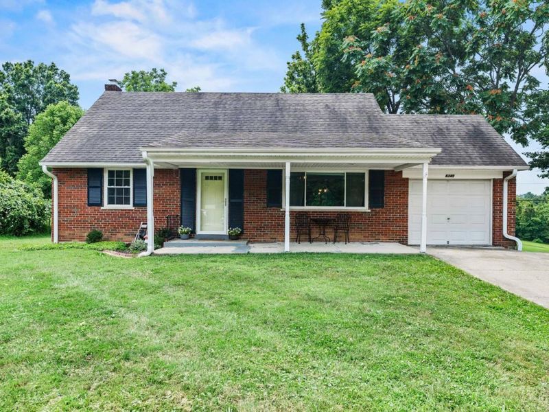 6245 Blackburn Drive, Miami Twp, OH 45140 Photo 2