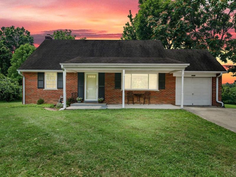 6245 Blackburn Drive, Miami Twp, OH 45140 Photo 3