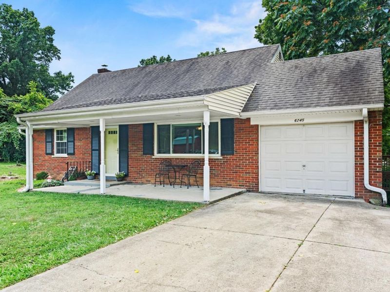 6245 Blackburn Drive, Miami Twp, OH 45140 Photo 4
