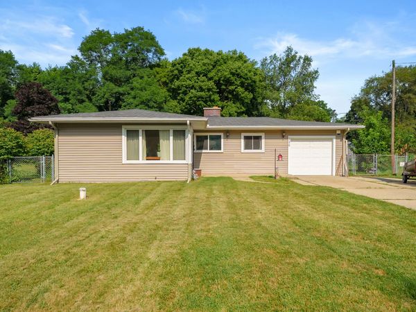 136 Charleston Avenue, Battle Creek, MI 49037