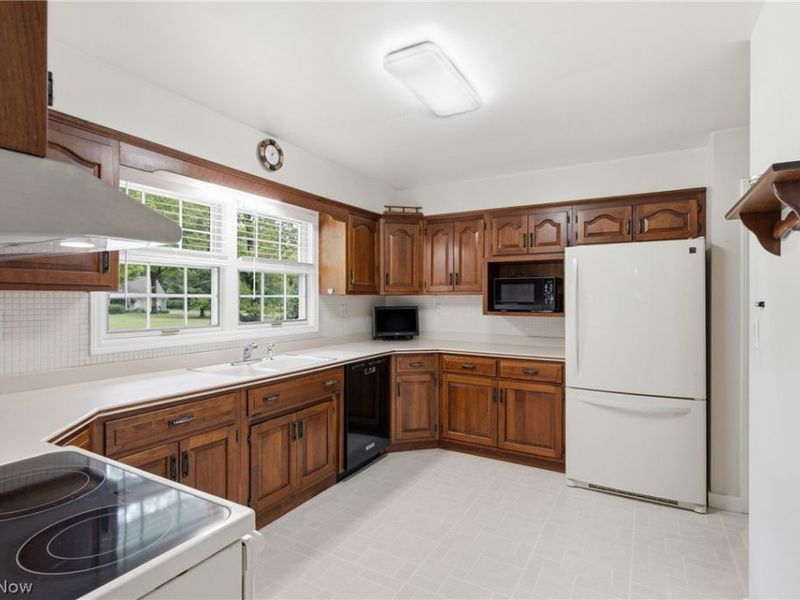 26737 Akins Road, Columbia Station, OH 44028 Photo 11