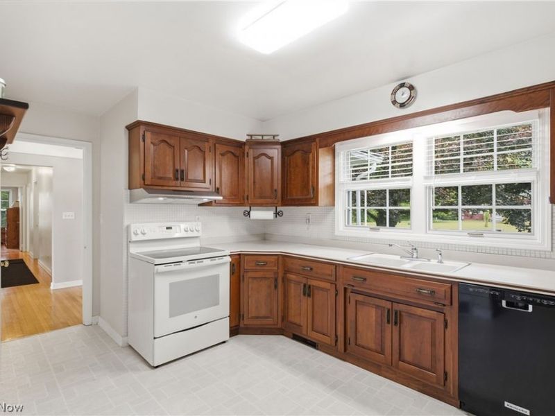 26737 Akins Road, Columbia Station, OH 44028 Photo 12