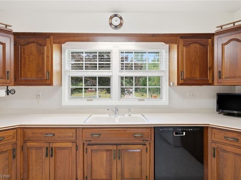 26737 Akins Road, Columbia Station, OH 44028 Photo 14