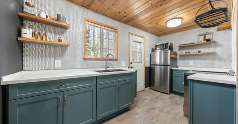 10185 Juniper Way, Soda Springs, CA 95728 Photo
