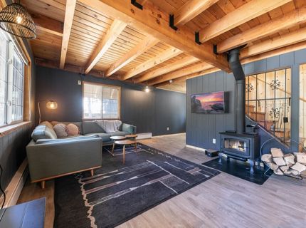 10185 Juniper Way, Soda Springs, CA 95728 Photo