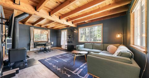 10185 Juniper Way, Soda Springs, CA 95728 Photo