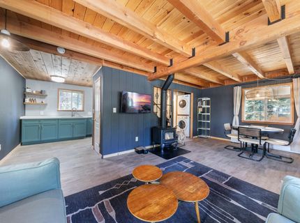 10185 Juniper Way, Soda Springs, CA 95728 Photo