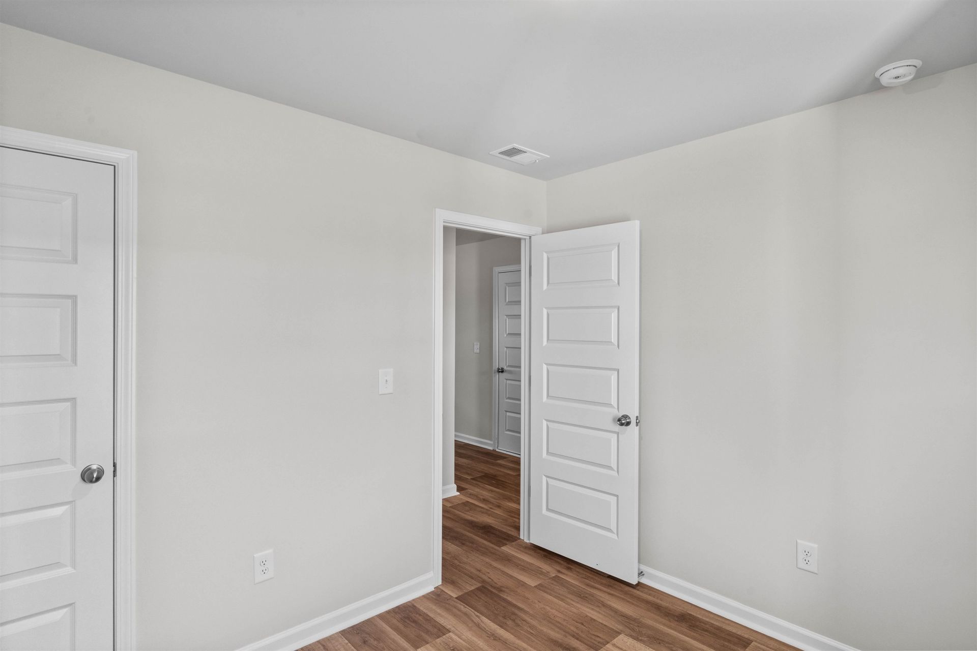604 Shady Ridge Dr Photo 13