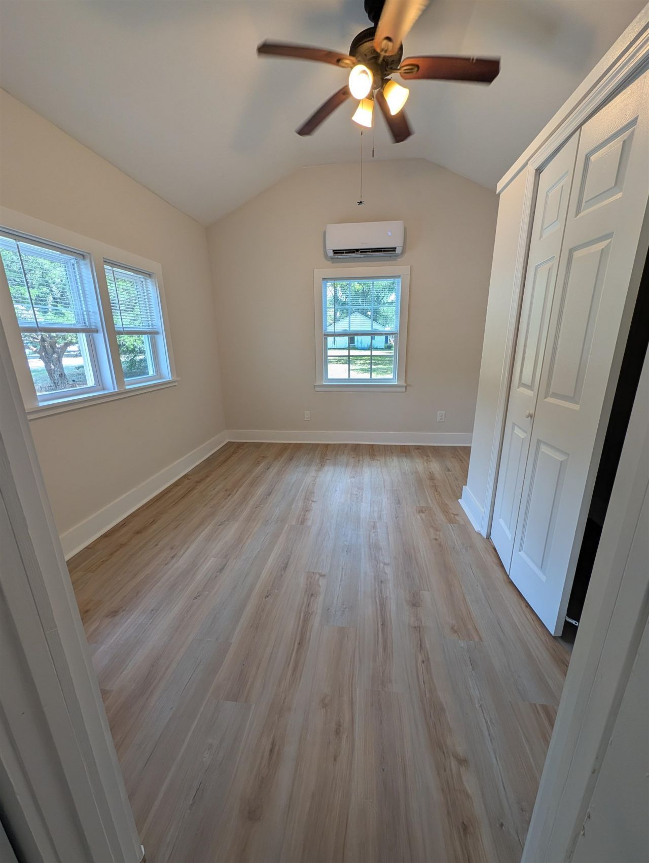 417 S Magnolia Ave. Photo 10