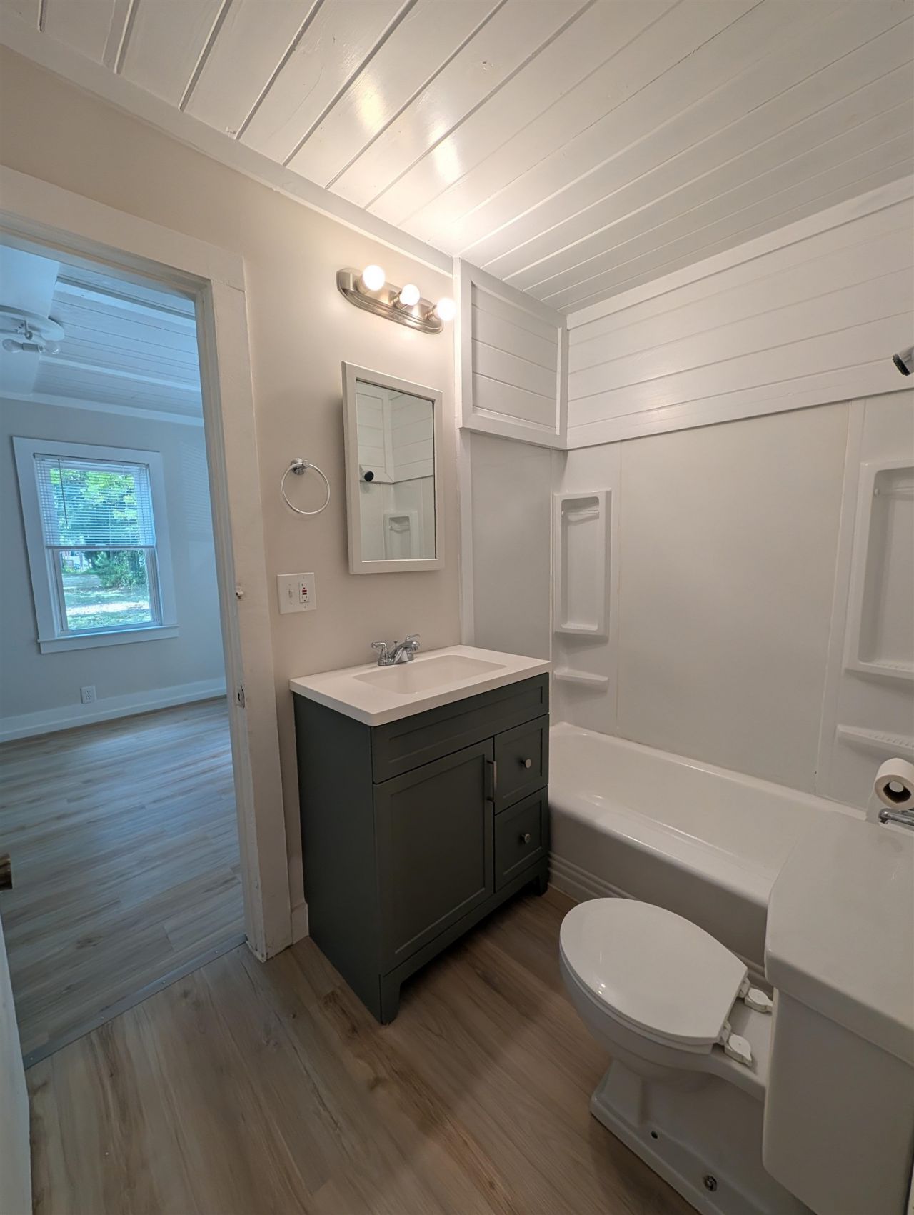 417 S Magnolia Ave. Photo 11