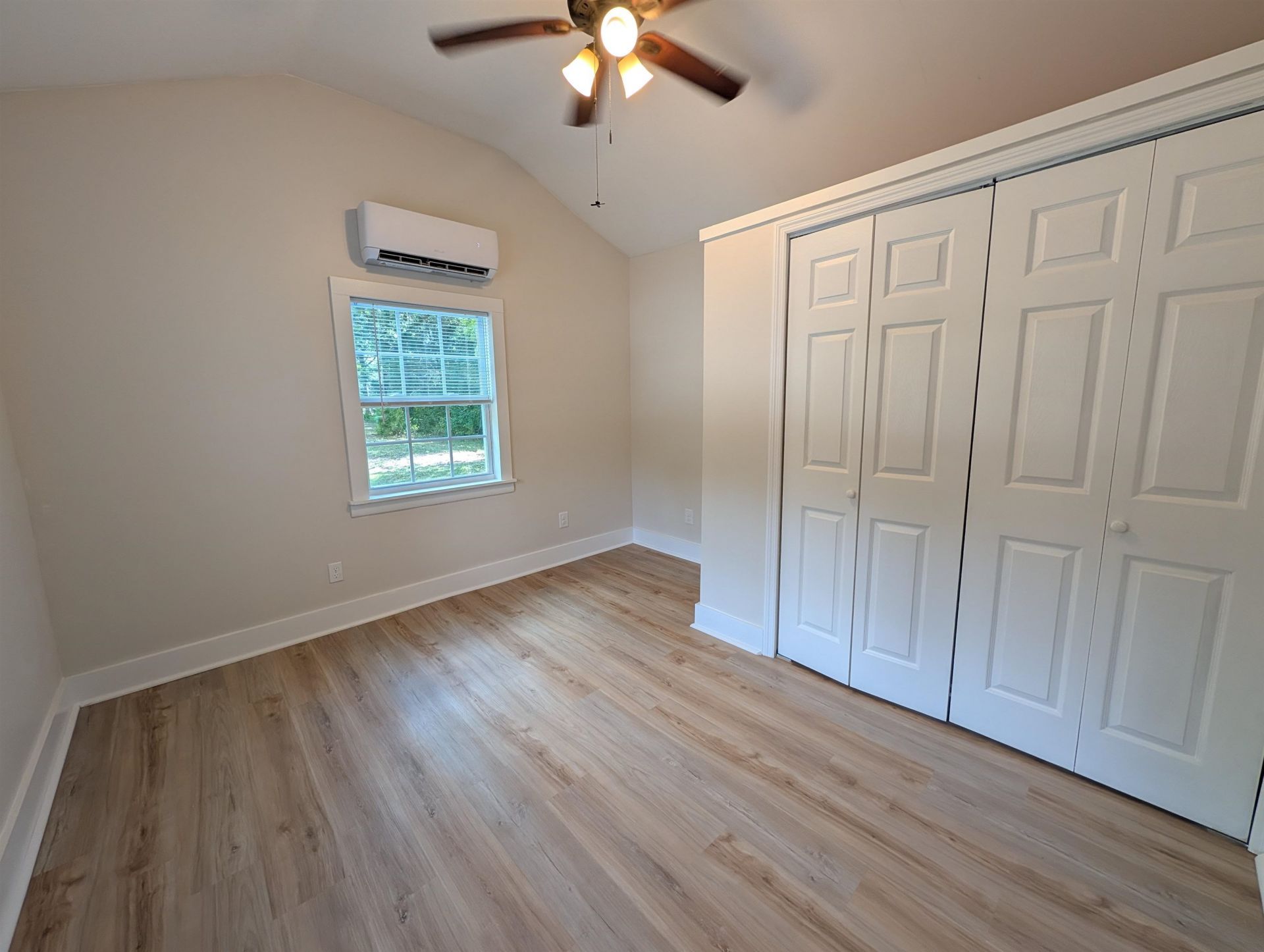 417 S Magnolia Ave. Photo 9