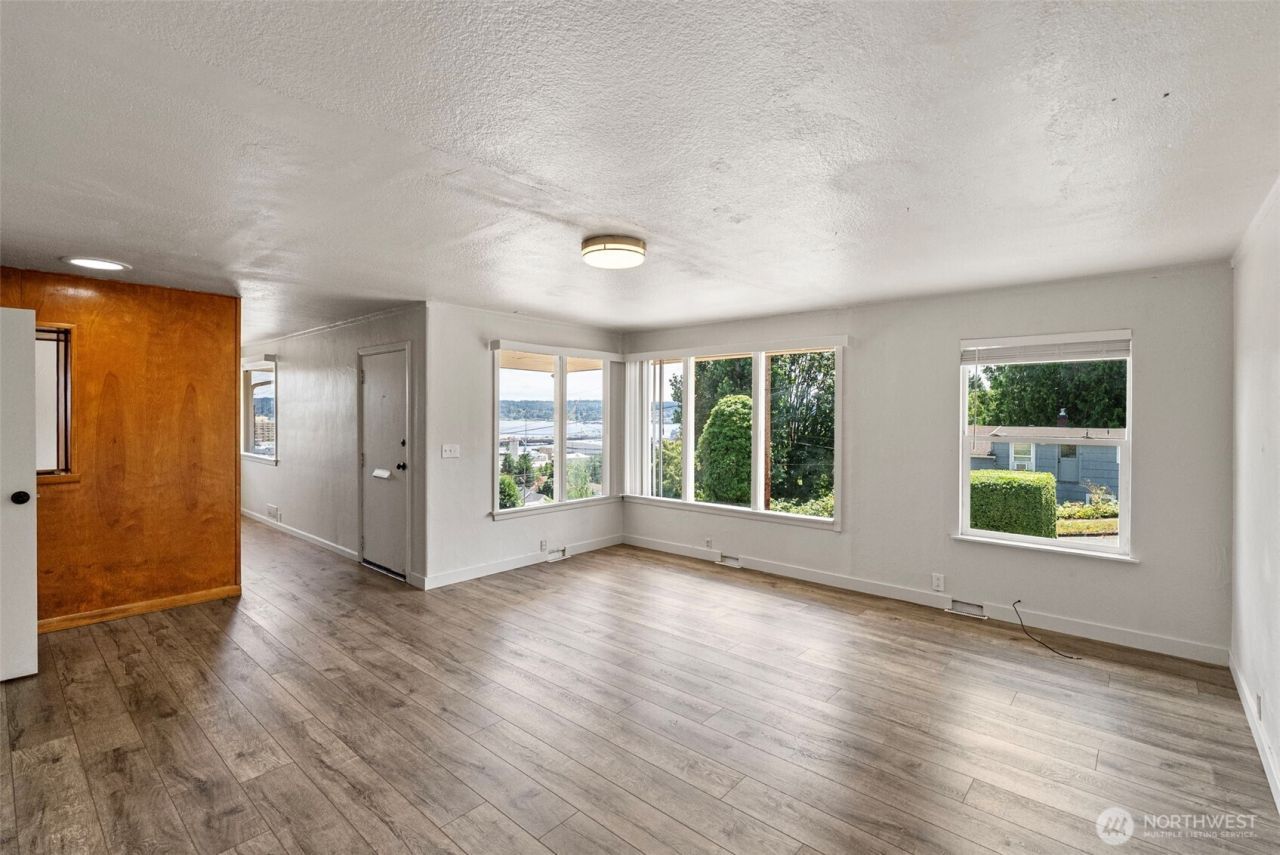 3202 Farragut Street , Bremerton, WA 98312