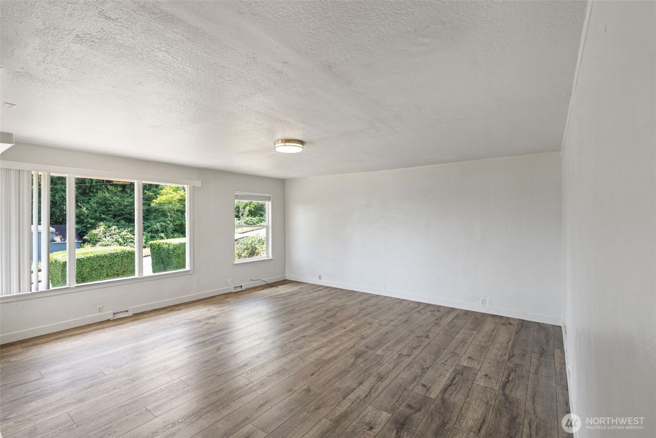 3202 Farragut Street , Bremerton, WA 98312