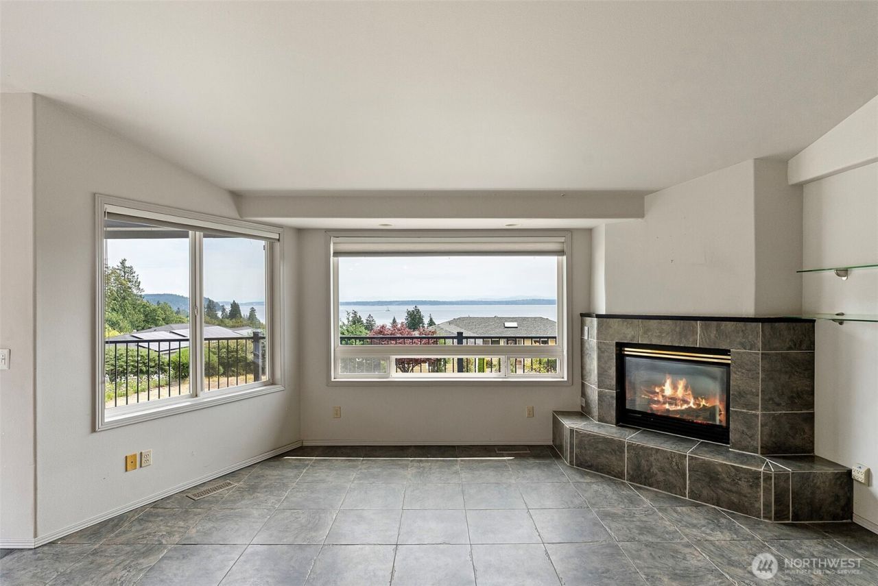 6406 E Royal View Lane , Port Orchard, WA 98366