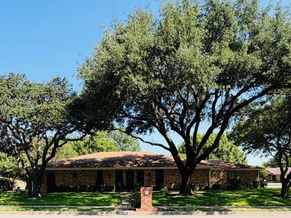 10000 Westpark Drive, Benbrook, TX 76126