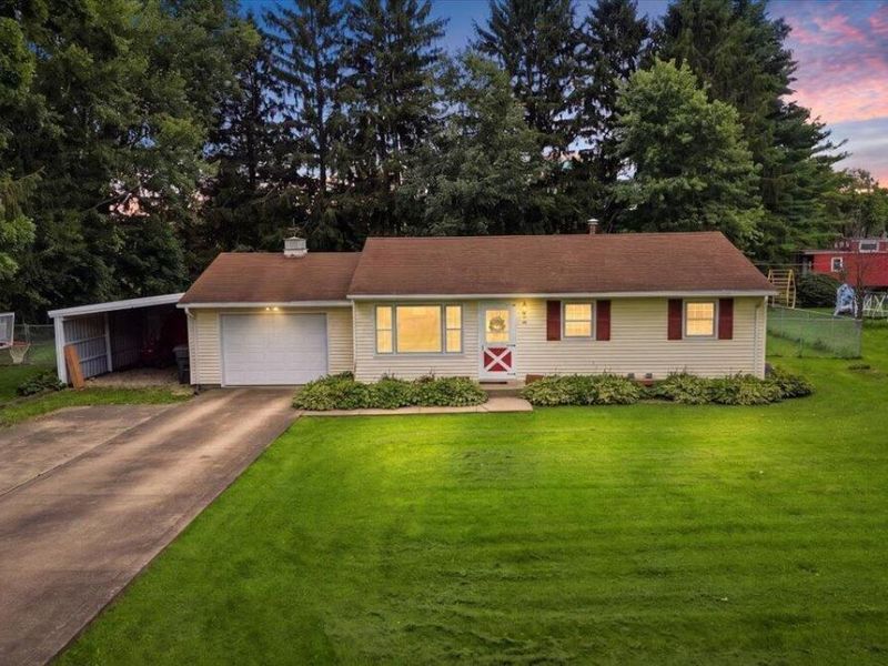 15 E Mound Street, Fredericktown, OH 43019 Photo 2