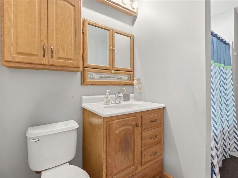 15 E Mound Street, Fredericktown, OH 43019 Photo 9