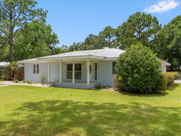 920 NE Beachview Drive, Fort Walton Beach, FL 32547