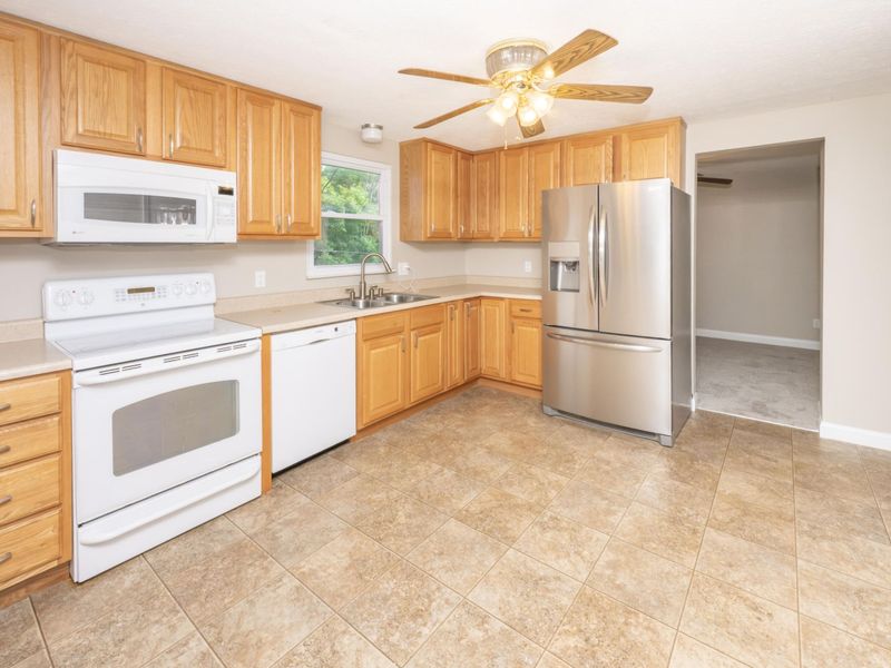 3036 Featherstone Drive, Burlington, KY 41005 Photo 8