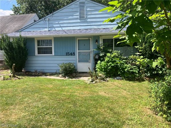 1548 E 296th Street , Wickliffe, OH 44092