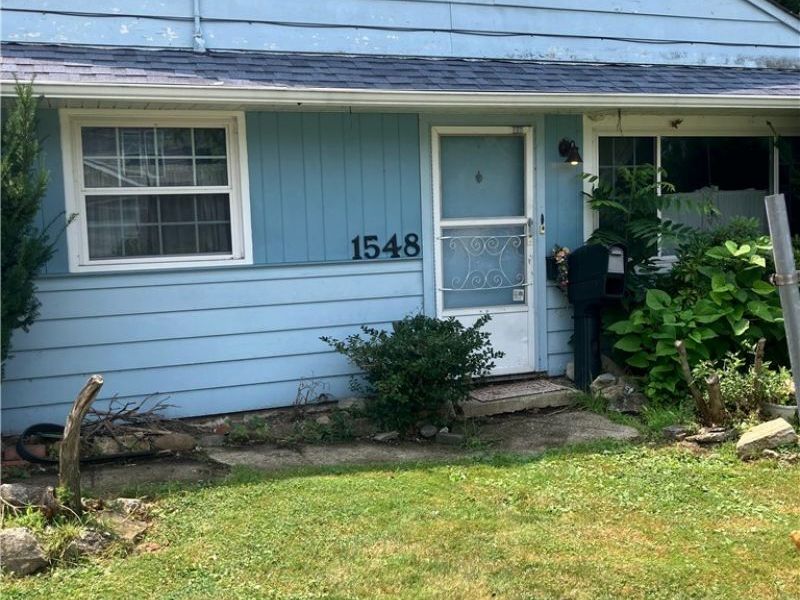 1548 E 296th Street, Wickliffe, OH 44092 Photo 2
