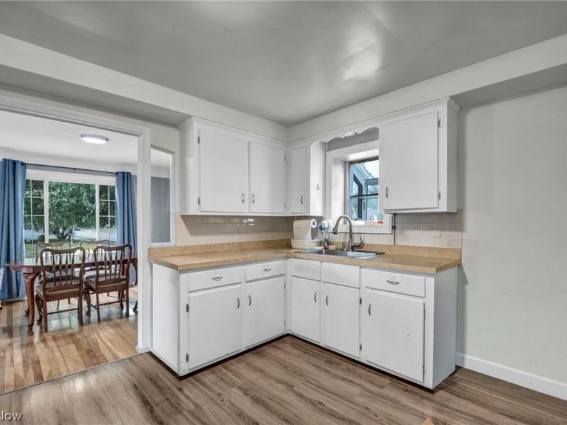 4403 Dawnshire Drive, Parma, OH 44134 Photo 7