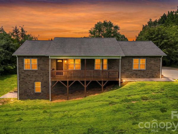 4683 Hickory Nut Ridge Road , Granite Falls, NC 28630